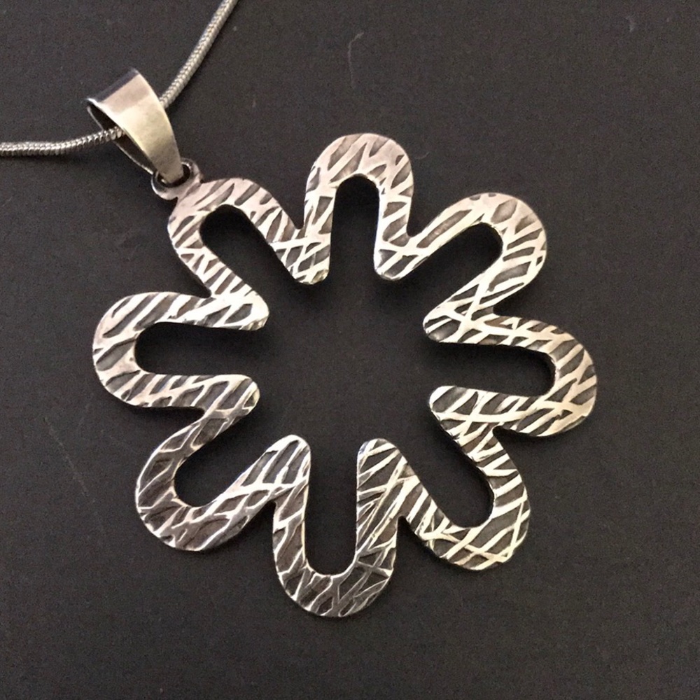 Sterling Silver Flower Pendant Necklace - Picture 4 of 5